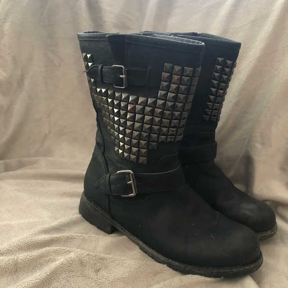 Black mid-calf boots - Picture 3 of 4